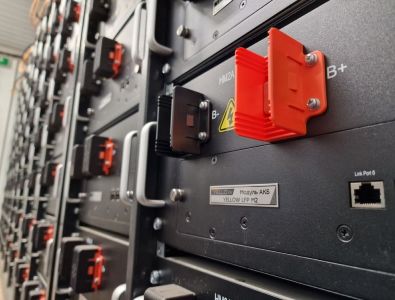 Системы накопления энергии «Системотехники» подтвердили эффективность в условиях Якутии